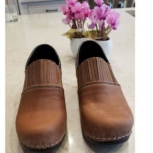 bjorndal clogs